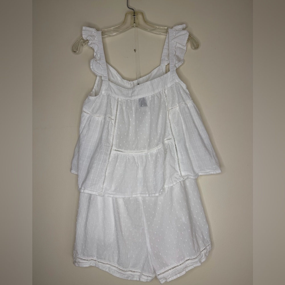 Joie White Ruffled Sleeveless Blouse & shorts set - Picture 4 of 9